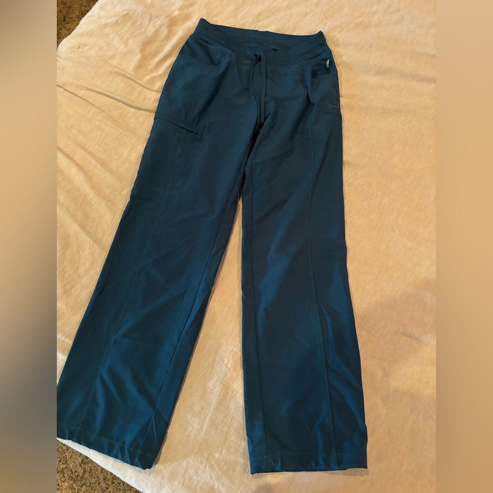 Cherokee Infinity Scrub Pant